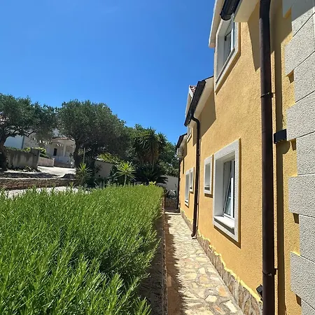 Brac Apartament *